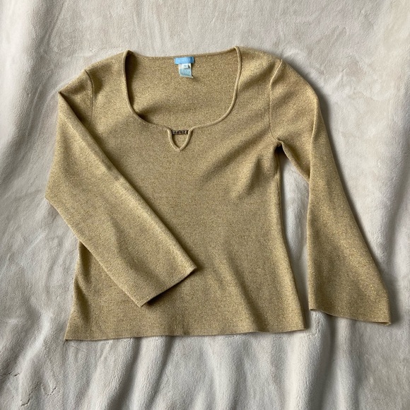 U-Knit Dresses Tops - Vintage u-knit gold sweater